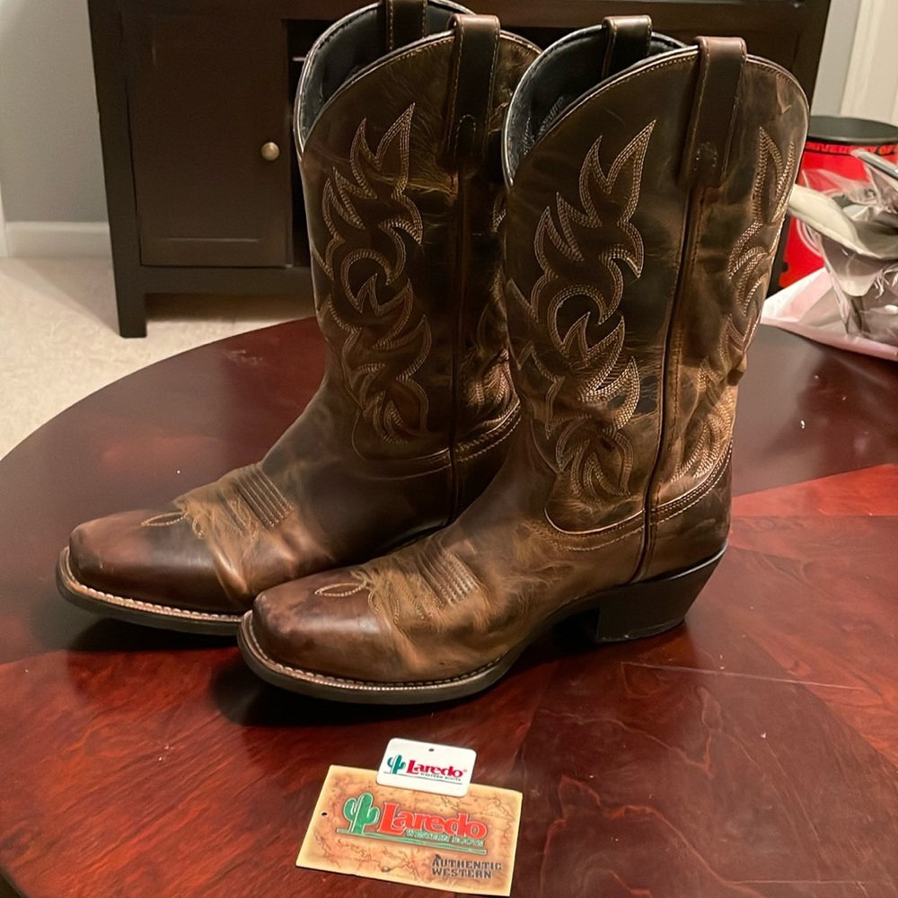 Laredo men’s cowboy boots